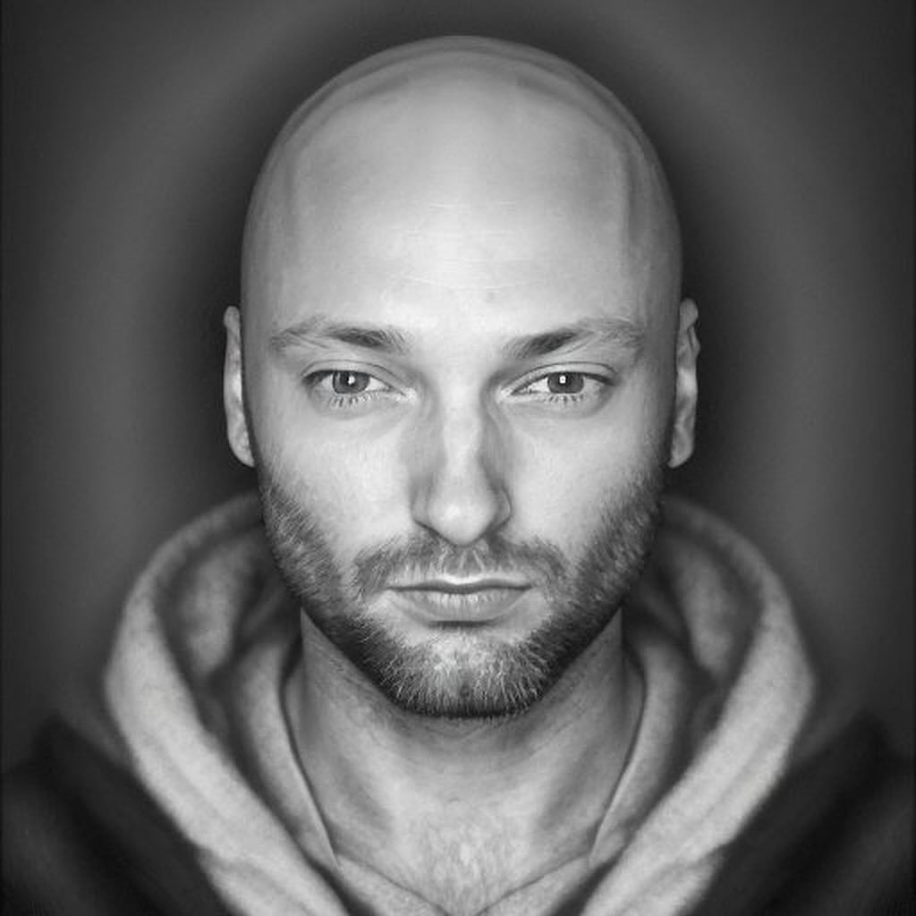 Андрей Саков